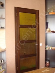 Дверь деревянная из массива ясеня остекленная
Resource id #33