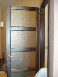 Дверь деревянная из массива ясеня остекленная
Resource id #34
