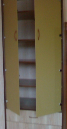 Шкаф с распашными дверями
Resource id #31