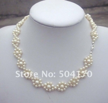 Ожерелье из речного жемчуга с цветочным дизайном
Resource id #32