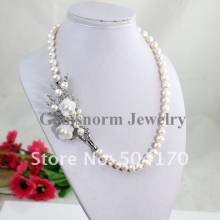 Ожерелье из речного жемчуга с застежкой-брошью
Resource id #31