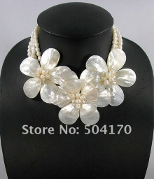 Ожерелье из речного жемчуга и перламутра
Resource id #30