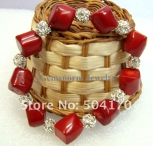 Набор из коралла (ожерелье, серьги, браслет)
Resource id #34