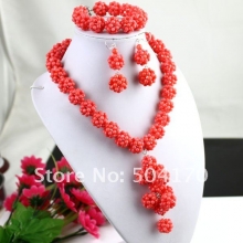 Набор из розового коралла (ожерелье, серьги, браслет)
Resource id #30