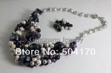 Набор из полудрагоценных камней и жемчуга (ожерелье, серьги
Resource id #31