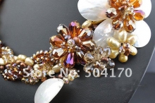 Ожерелье из хрусталя, перламутра и жемчуга
Resource id #34