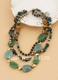 Ожерелье из полудрагоценных камней
Resource id #31