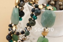 Ожерелье из полудрагоценных камней
Resource id #35