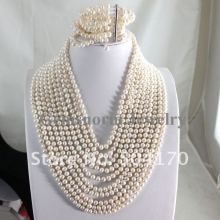 Набор из речного жемчуга (ожерелье, серьги, браслет)
Resource id #32