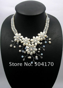 Набор из речного жемчуга (ожерелье, серьги)
Resource id #31