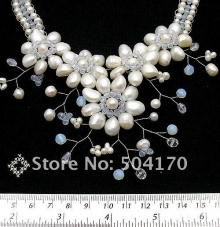 Набор из речного жемчуга (ожерелье, серьги)
Resource id #33