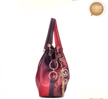 Женская сумка с орнаментом
Resource id #32